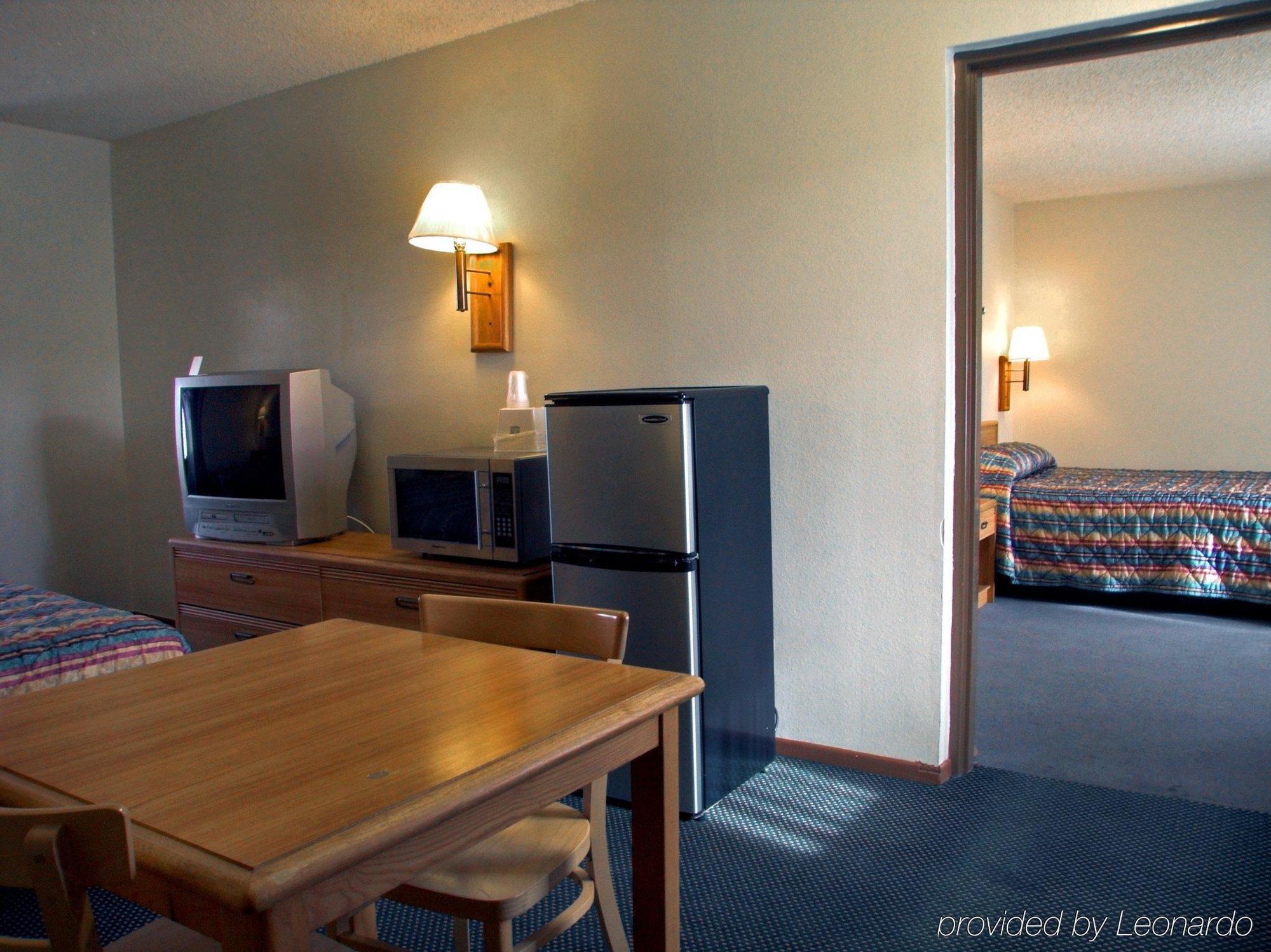 Rodeway Inn Riverside Habitación foto
