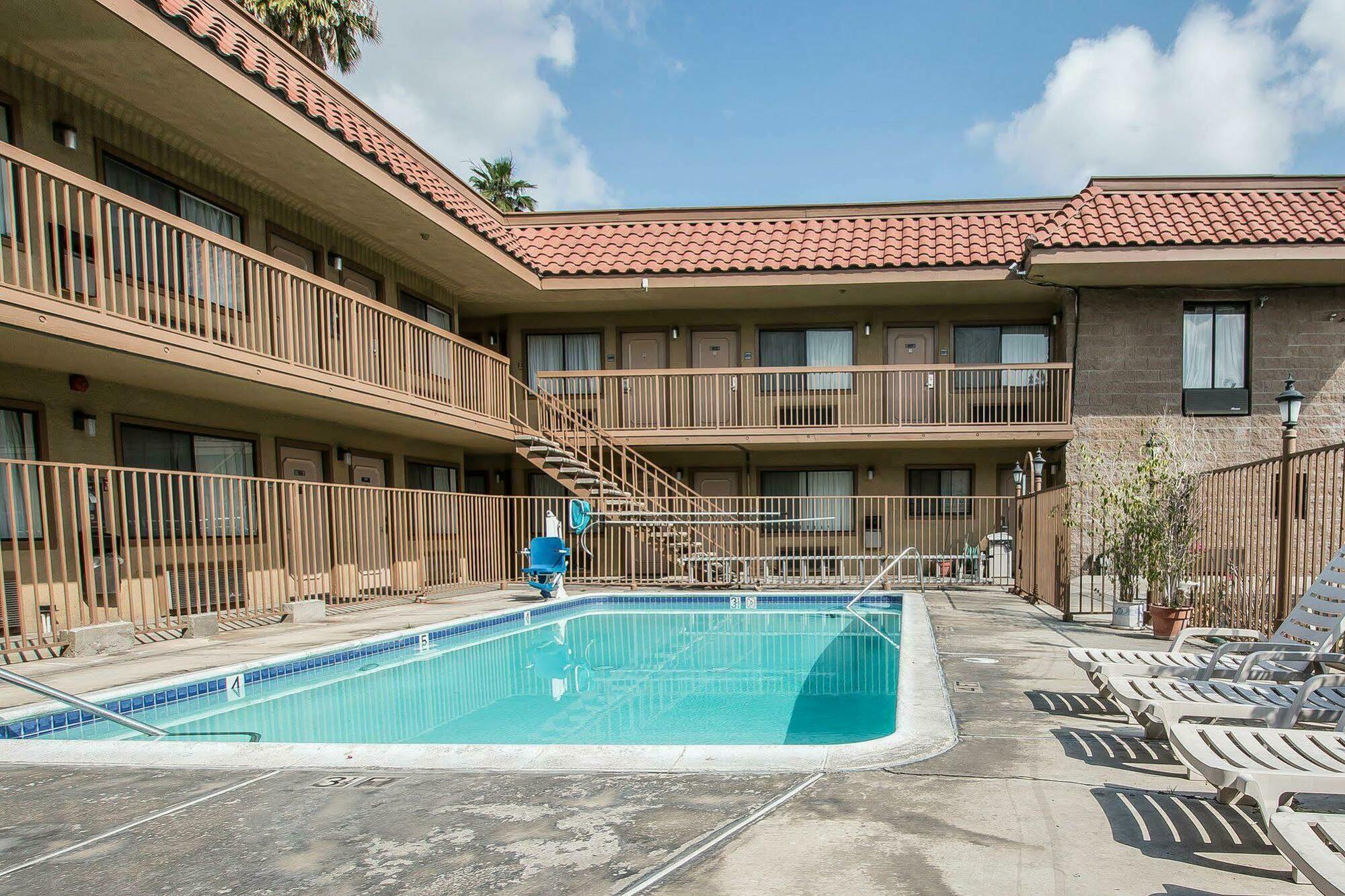 Rodeway Inn Riverside Exterior foto